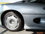 Jaguar XJ220